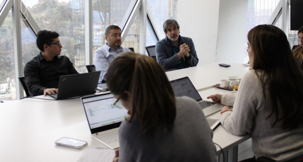 Working meeting of the research team at Hospital Digital